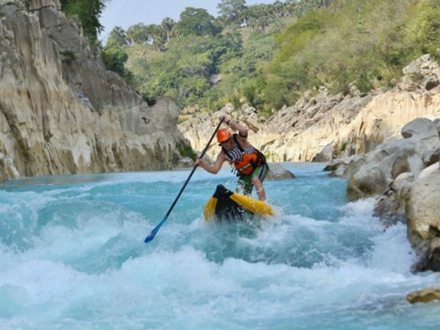 Descenso rio en SUP